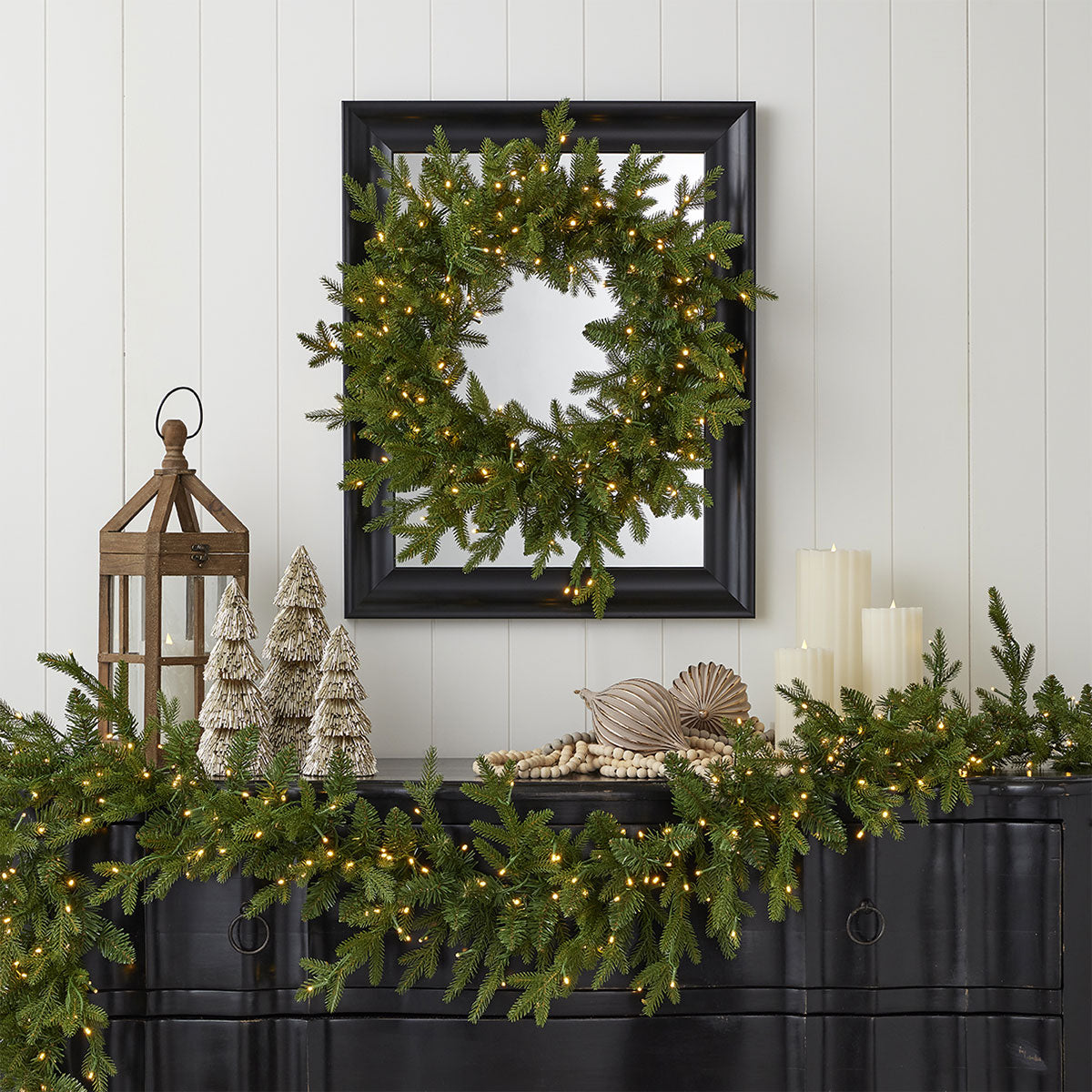 Christmas Wreath 24 Inch Pine with 150 Warm White LEDs and 375 Tips for Outdoor Use