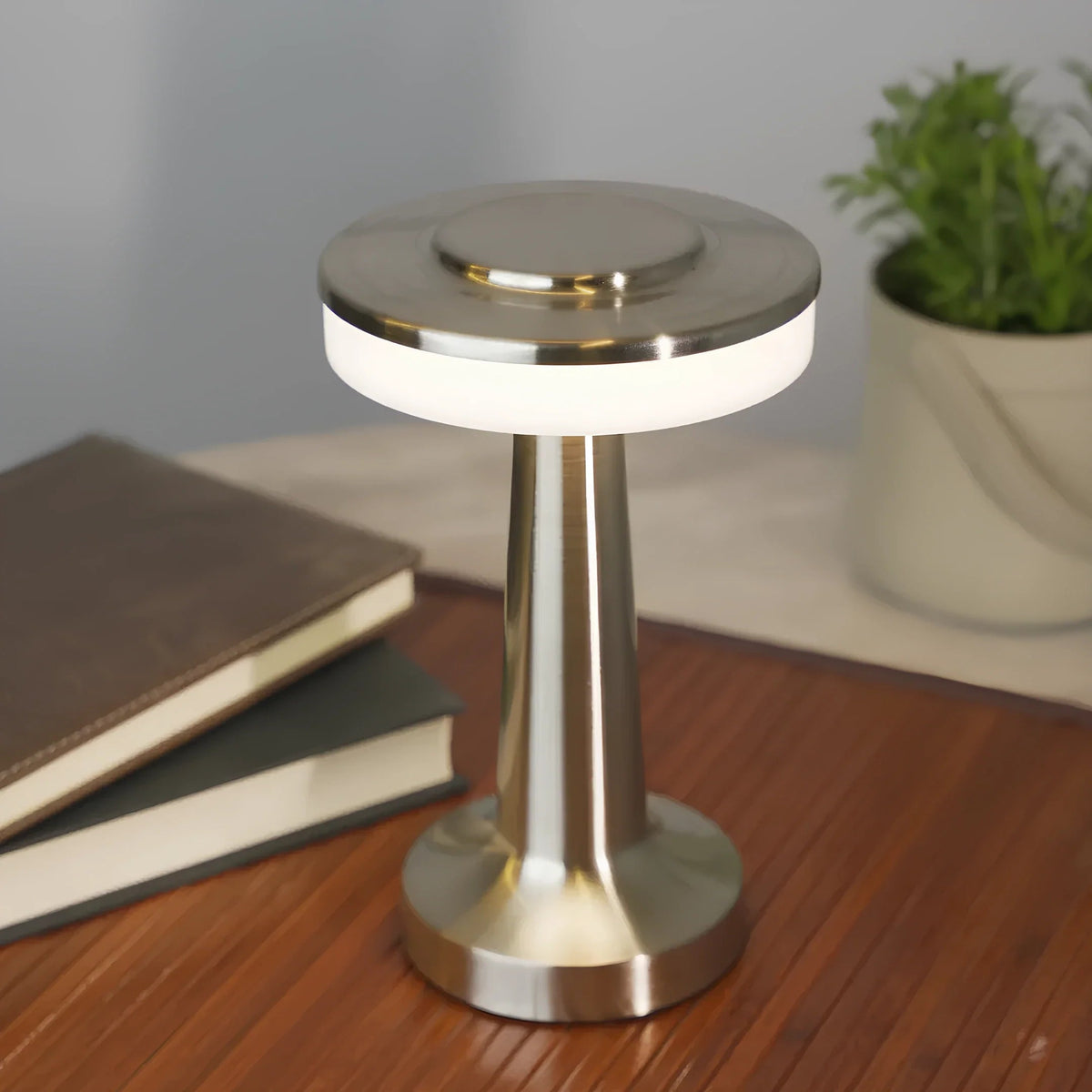 Portable Table Lamp Cordless Rechargeable Retro Table Lamp with Dimming and USB-C Charging