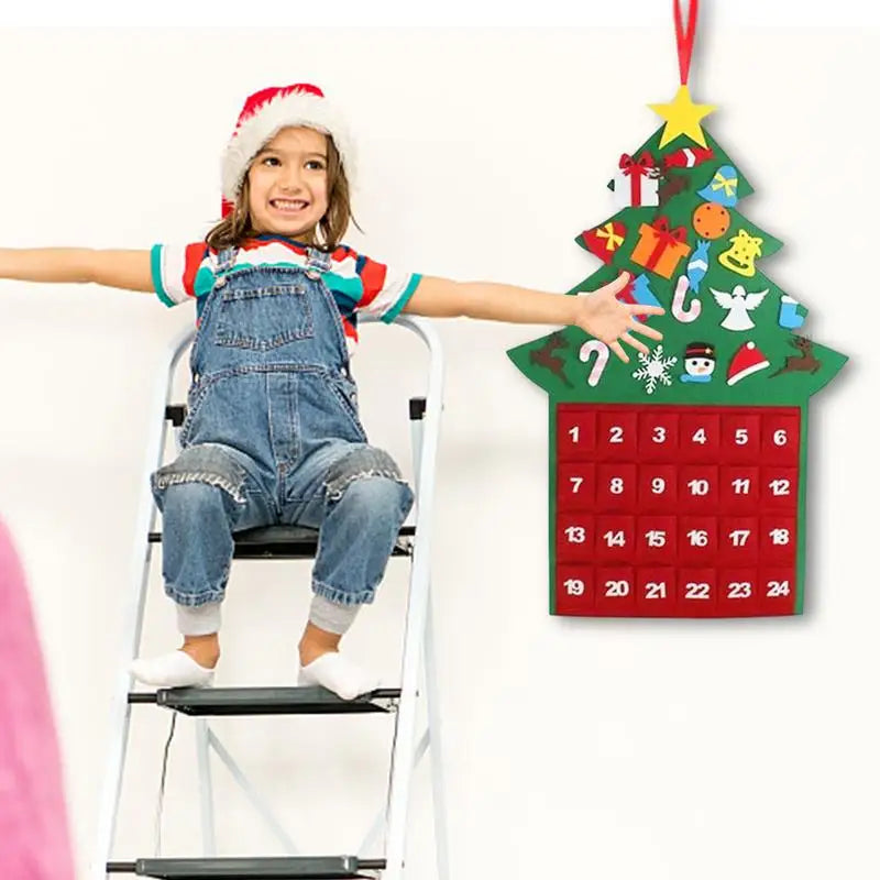 Advent Calendar Felt Tree Shaped Wall Hanging with 24 Fillable Pockets