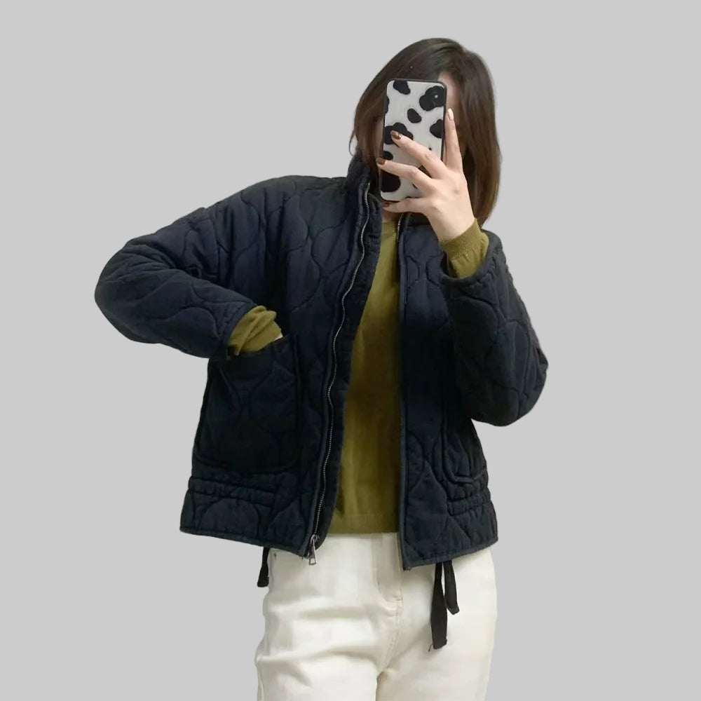 Puffer Jacket Women Quilted in Wave Pattern with Stand Collar and Pockets